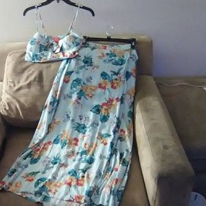 Top and skirt w little slip/skirt underneath